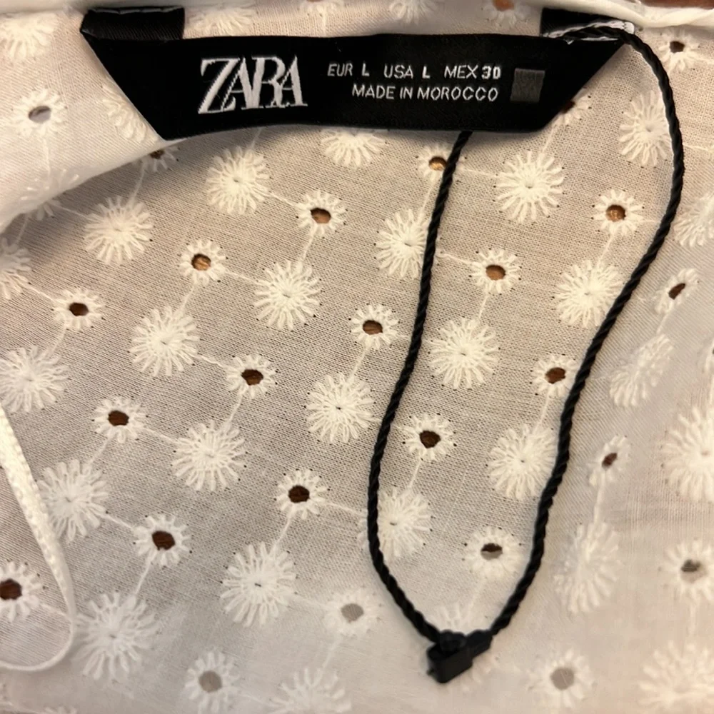 NWOT Zara Eyelet Top